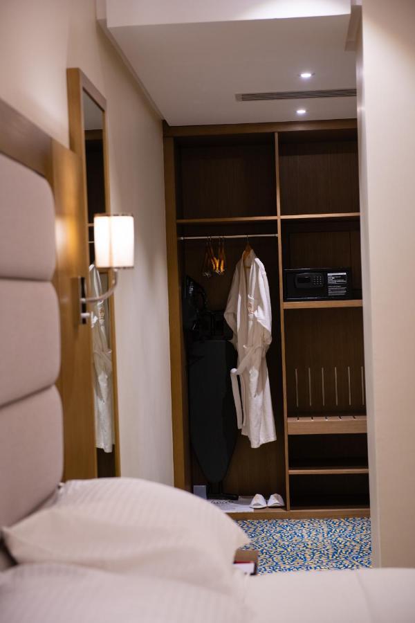 Rozana Hotel Muscat Luaran gambar