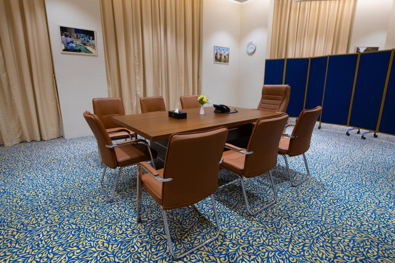 Rozana Hotel Muscat Luaran gambar