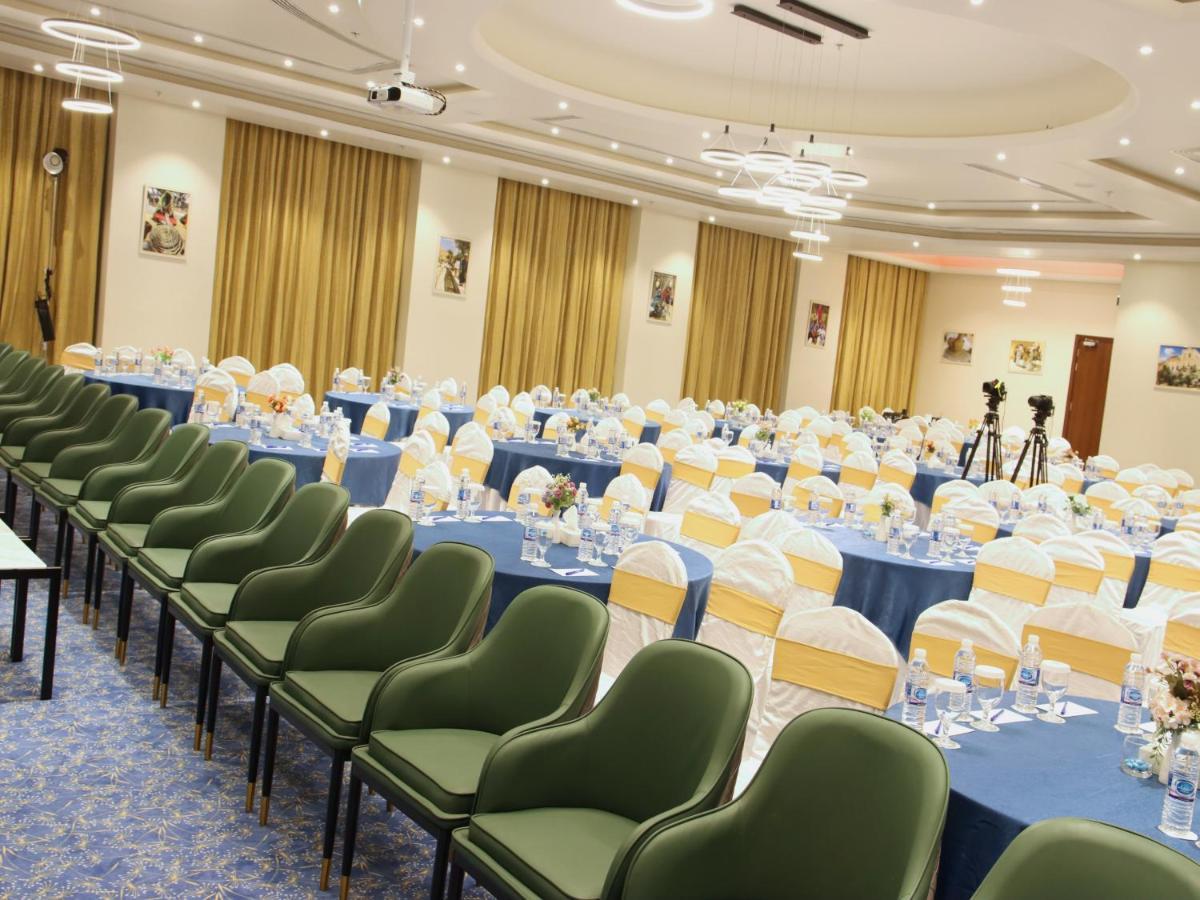 Rozana Hotel Muscat Luaran gambar