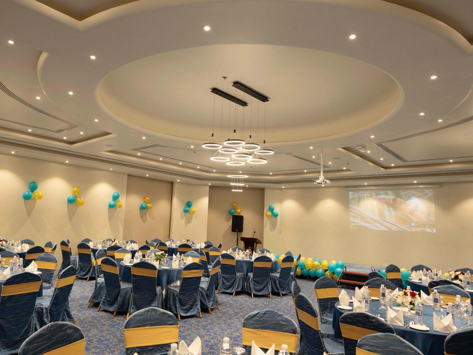 Rozana Hotel Muscat Luaran gambar